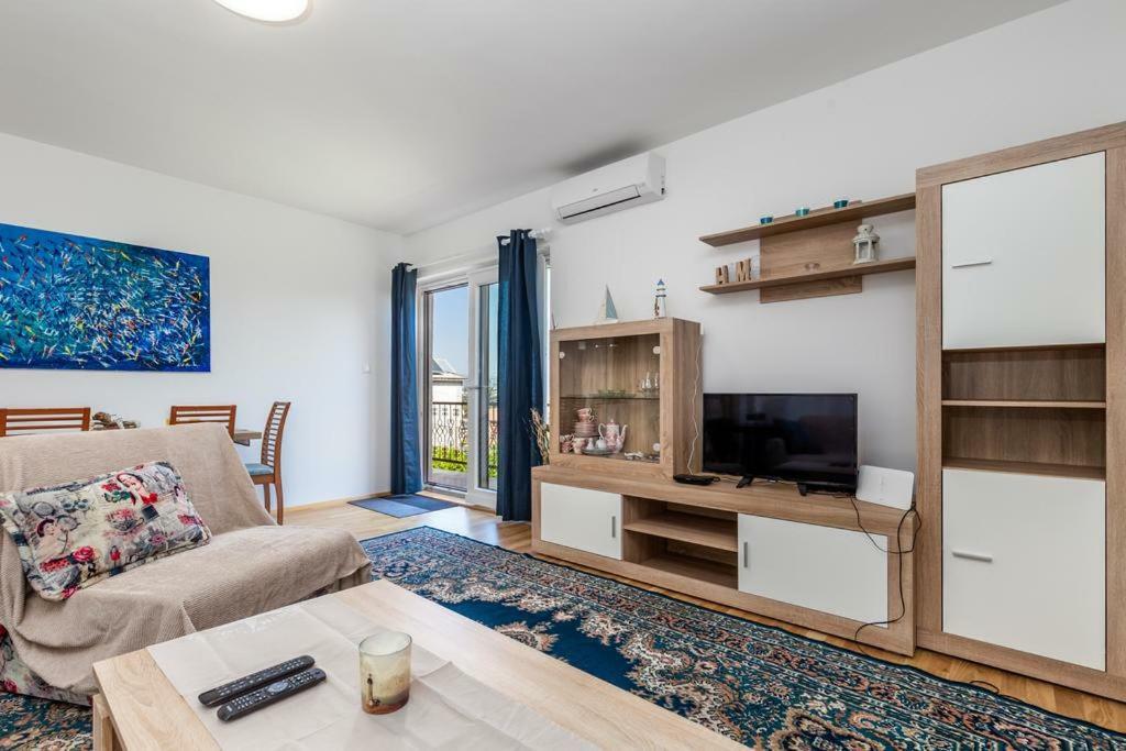 Apartment Roza, Sea View, Free Parking Ičići Buitenkant foto